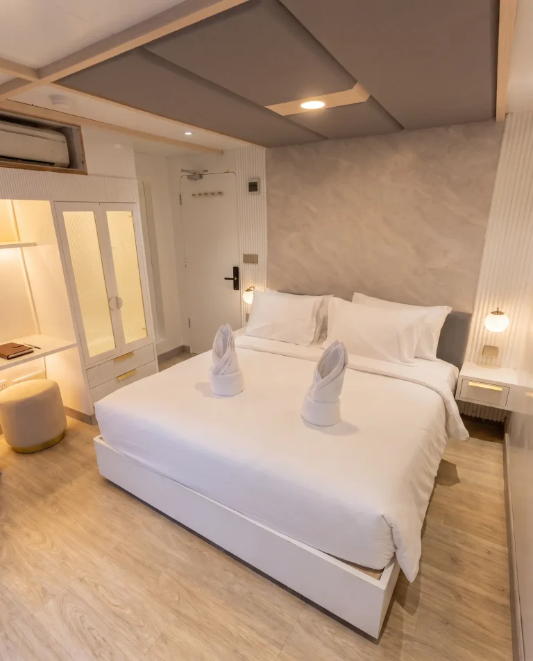 Master Suite bedroom and wardrobe area aboard LASHA